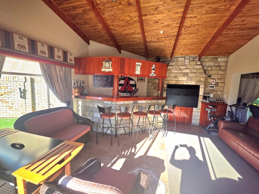 4 Bedroom Property for Sale in La Provance Free State